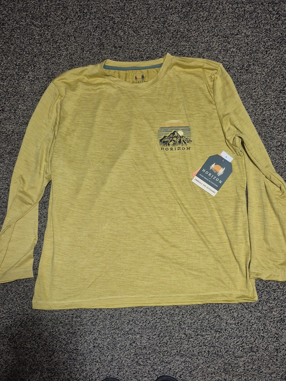 Horizon Men's Long-Sleeve Crewneck Shirt in Mustard Yellow